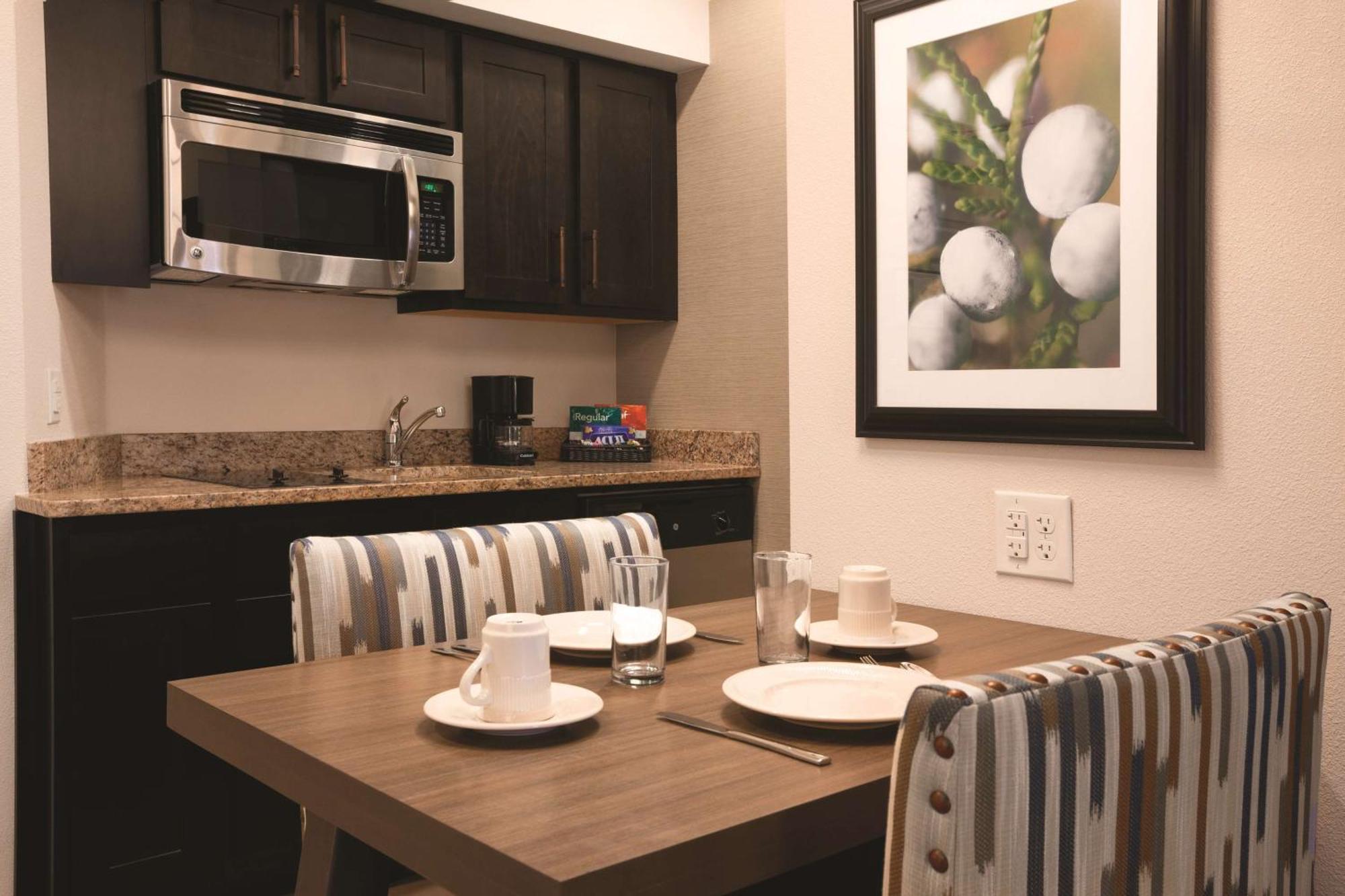 Homewood Suites Tucson St. Philip'S Plaza University Экстерьер фото